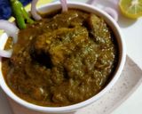 पीसे हुए पालक और आलू की सब्जी (pise huye palak aur aloo ki sabzi recipe in Hindi) रेसिपी चरण 7 फोटो