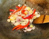 Foto langkah ke 2 dari resep Daging Perut Salmon Pedas 🌶🌶🌶.