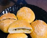 A picture of step 5 of Mince Stuffed Buns.
