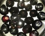 A picture of step 1 of Jamun panna.