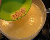 Foto langkah ke 3 dari resep Miso Soup (Sup Tahu Rumput Laut).