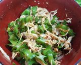 รูปขั้นตอนการทำที่ 4 ของ ยำถั่วพูอกไก่ฉีก