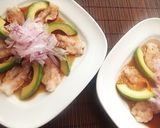 A picture of step 4 of Shrimp and Avocado Carpaccio.