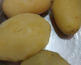 A picture of step 1 of Dahi Aloo raita.