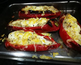 Foto del paso 13 de la receta: Pimientos rellenos con bacalao y arroz sobre salsa de tomate