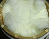 A picture of step 1 of Yogurt Cream.