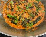 A picture of step 4 of Dahi Vale Bhindi.