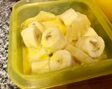 Foto del paso 1 de la receta: Brochette de pollo a la mariland con banana, ananá y ciruelas secas con salsa de almíbar dulce!