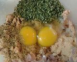 A picture of step 3 of What to do if someone gives you canned salmon.