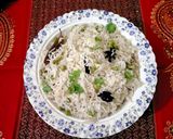 A picture of step 5 of Matar Pulao.