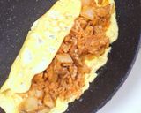 A picture of step 2 of Fluffy But Hard to Tear Omurice.