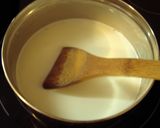 A picture of step 2 of Panna Cotta in 5 minutes.