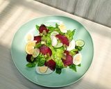 Foto langkah ke 3 dari resep Salad sayur dengan bit panggang.