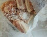 A picture of step 2 of Pork Belly in Oyster Sauce.