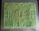 A picture of step 7 of Soccer cake.