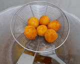Foto langkah ke 7 dari resep Bola-Bola Kentang Keju (Potato Cheese Balls).