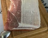 Une image de l'étape 4 de Melon au jambon cru de la forêt noire.