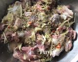 Hình bước làm 3 của món Vịt kho gừng sả