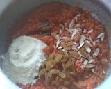 हलवाई स्टाइल गाजर हलवा (halwai style gajar halwa recipe in hindi) रेसिपी चरण 2 फोटो
