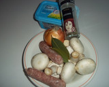 Foto del paso 1 de la receta: Macarrones de longanizas y champiñones