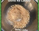 गोंद के स्वादिष्ट लड्डू रेसिपी चरण 2 फोटो