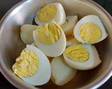 A picture of step 1 of Afghani Egg Korma.