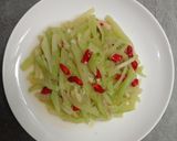 Foto langkah ke 5 dari resep Tumis Labu Siam.