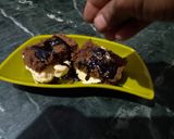 A picture of step 22 of Butterscotch rajbhog ice-cream chocolate cake.