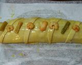 Foto del paso 8 de la receta: Brazo de gitano salado relleno gambas ajos tiernos y espárragos