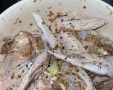 Foto langkah ke 7 dari resep Coriander Fried Chicken Wings/ Sayap Ayam Goreng Ketumbar.