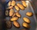 Une image de l'étape 1 de Pommes de terre au diable à l'ail et au thym.