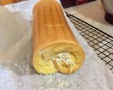 Foto langkah ke 5 dari resep Cream Cheese Roll Cake.