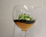 Foto del paso 5 de la receta: Tallarines de calamar y wakame con huevo flor