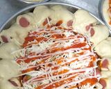 Foto langkah ke 5 dari resep Pizza Homemade.