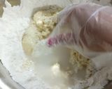Foto langkah ke 2 dari resep Kue Mangkok Merekah Warna Warni.