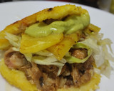 Foto del paso 8 de la receta: Arepa🫓de Pollo🍗hawaiana🥯🍍🥑