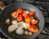 Foto del paso 2 de la receta: Pollo en crema chipotle