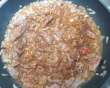 A picture of step 4 of Beef stroganoff with rice.