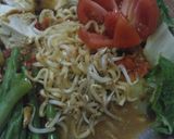 Foto langkah ke 4 dari resep Mie tahu kuah suka-suka.