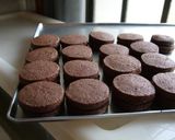 A picture of step 9 of Ganache Cookie Sandwich.