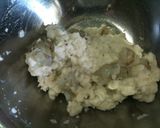 A picture of step 2 of Tender Shrimp Hanpen Fishcake.