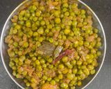 A picture of step 4 of Matar Ki Ghugni/ Bihari Style Matar Ka Sukha Ghugni.
