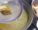 A picture of step 3 of Homemade Chicken Broth.