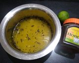 A picture of step 1 of Ginger lemon honey green tea.