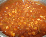 Foto del paso 7 de la receta: Garbanzos con tomate y sabor a mar