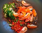 Foto langkah ke 4 dari resep Tumis Kerang Dara Cabe Hijau.