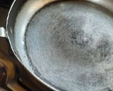 A picture of step 2 of Leftover chapati chivda authentic.
