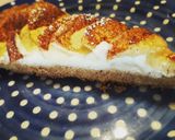 Foto del passaggio 10 della ricetta Torta di pasta frolla alla cannella con crema di albumi e mele