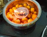 સ્મોકી ગાર્લિક બટેટી (Smoky Garlic Baby Potatoes Recipe In Gujarati) રેસીપી સ્ટેપ2ફોટો
