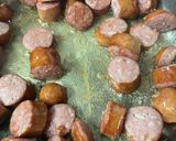 Une image de l'étape 2 de Rougail saucisses.